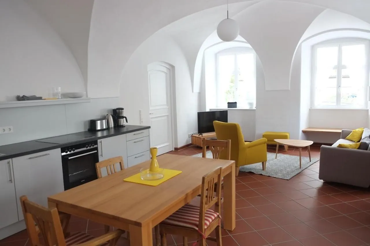 60Qm Wohnung Naabtal Im Historischen Pfarrhaus Pielenhofen Németország